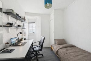 Photo 8- click for photo gallery